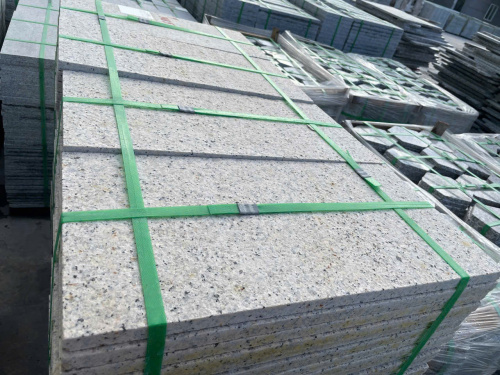 Đá granite vàng khò 300*600*20mm