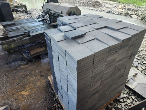 Đá núi lửa 150*150*20mm